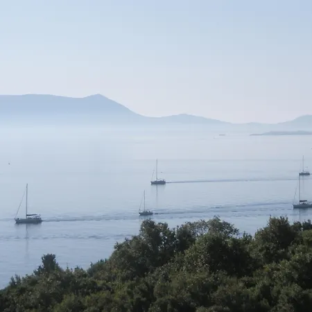Ξενοδοχείο Magemenou