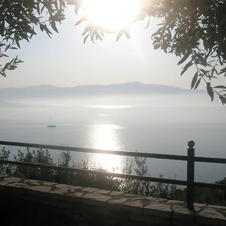 Hotel Magemenou Nikiana