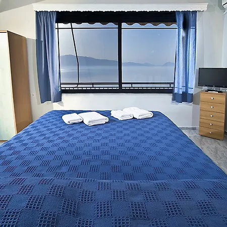 Magemenou Hotel de apartamente Nikiana