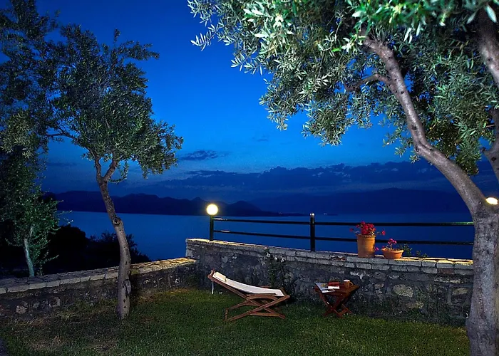 Magemenou Hotel Nikiana