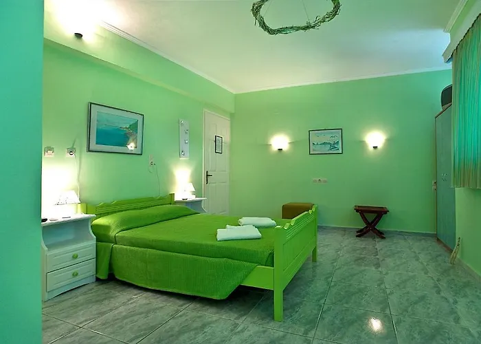 Hotel Magemenou